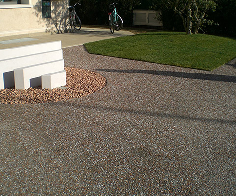 Spécialiste de la pose de béton décoratif et de la création de terrasses à Saint-Thibault-des-Vignes (77400) en Seine et Marne 77